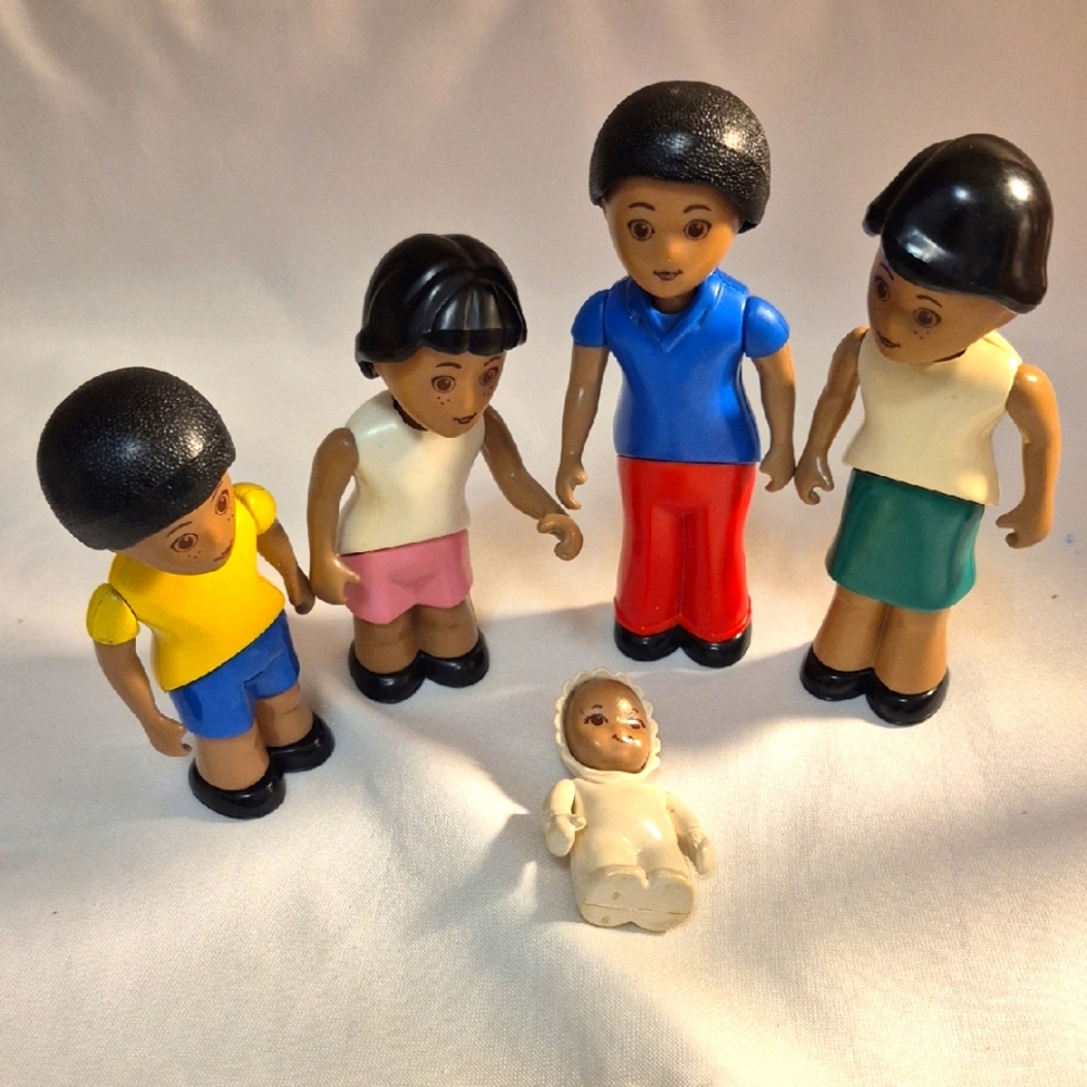 Little Tikes Fisher Price African Family Doll Set